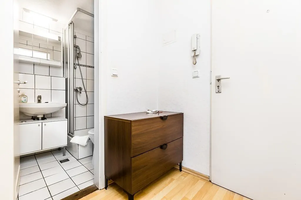 Work And Stay Koeln Ostheim كولونيا 0*,